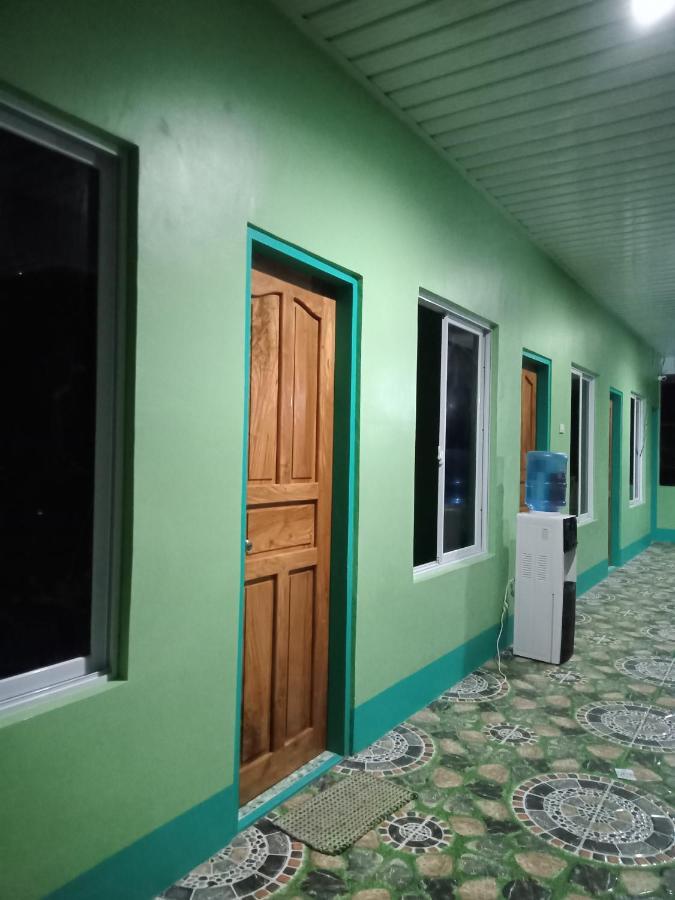 Barril Green Homestay Batuan Экстерьер фото