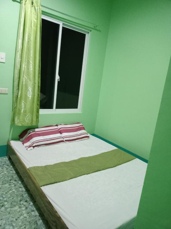 Barril Green Homestay Batuan Экстерьер фото