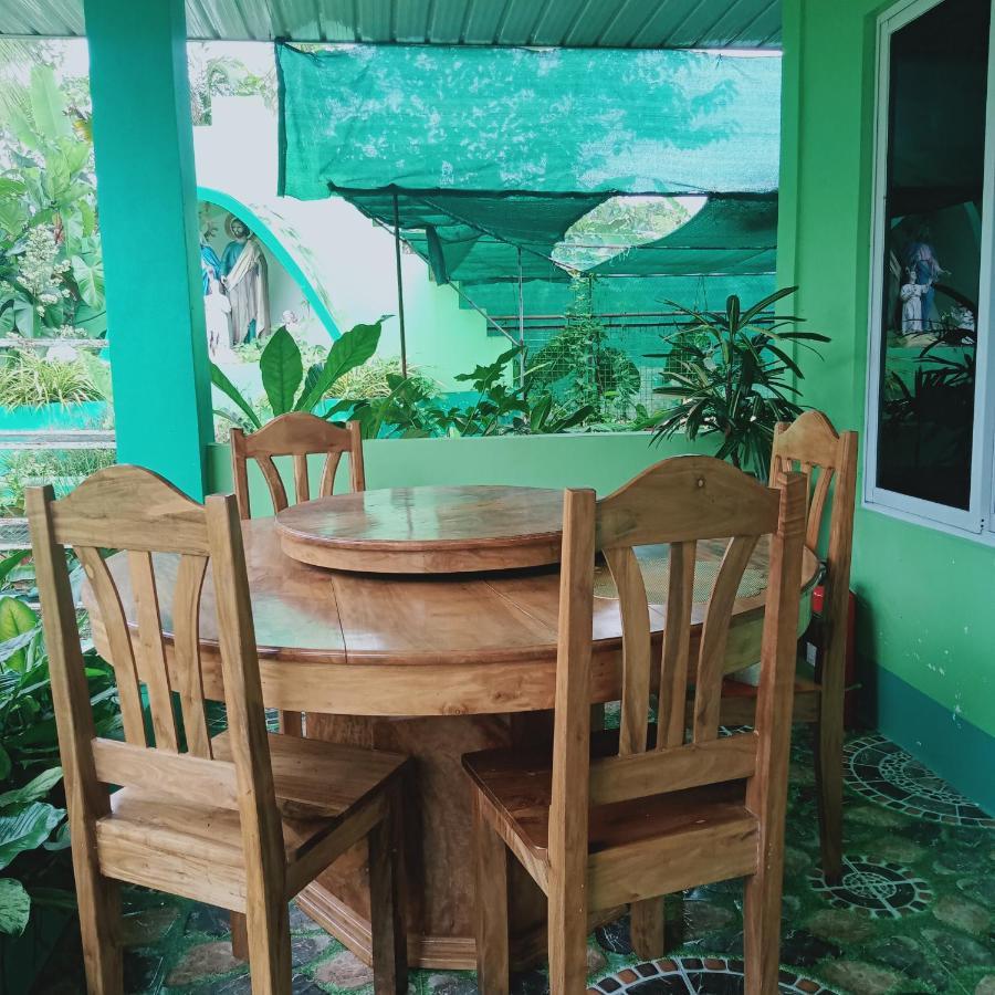 Barril Green Homestay Batuan Экстерьер фото